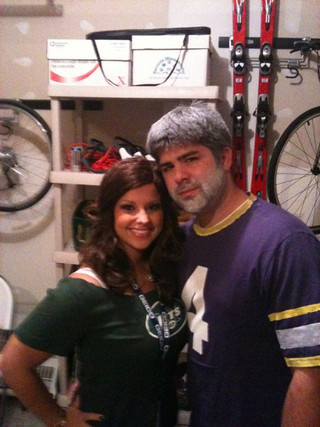 Illustration for article titled Here Are Many More Shots of People Pretending To Be Brett Favre And Jenn Sterger